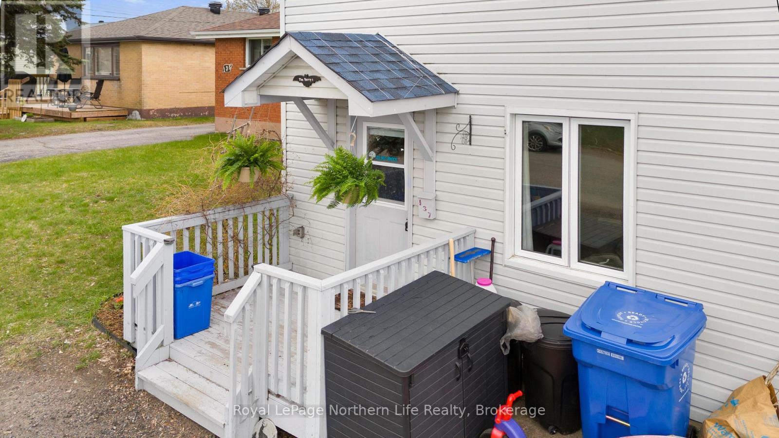 137 Fourth Avenue W, North Bay, Ontario  P1B 3M7 - Photo 9 - X13134356