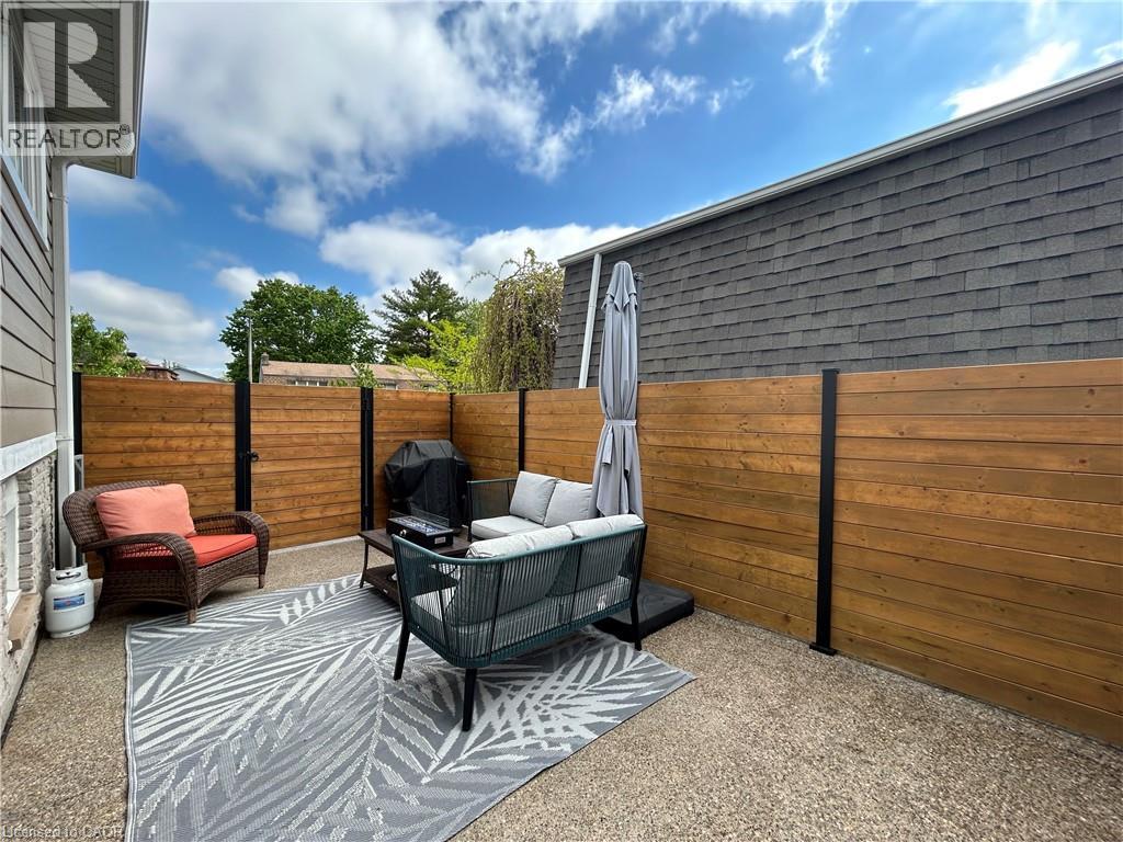4258 Longmoor Avenue Unit# Lower, Burlington, Ontario  L7L 4Z9 - Photo 4 - 40833478