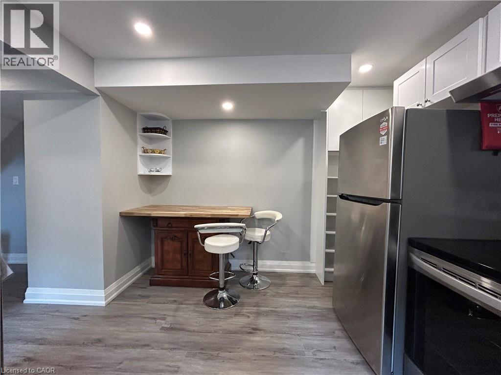 4258 Longmoor Avenue Unit# Lower, Burlington, Ontario  L7L 4Z9 - Photo 6 - 40833478