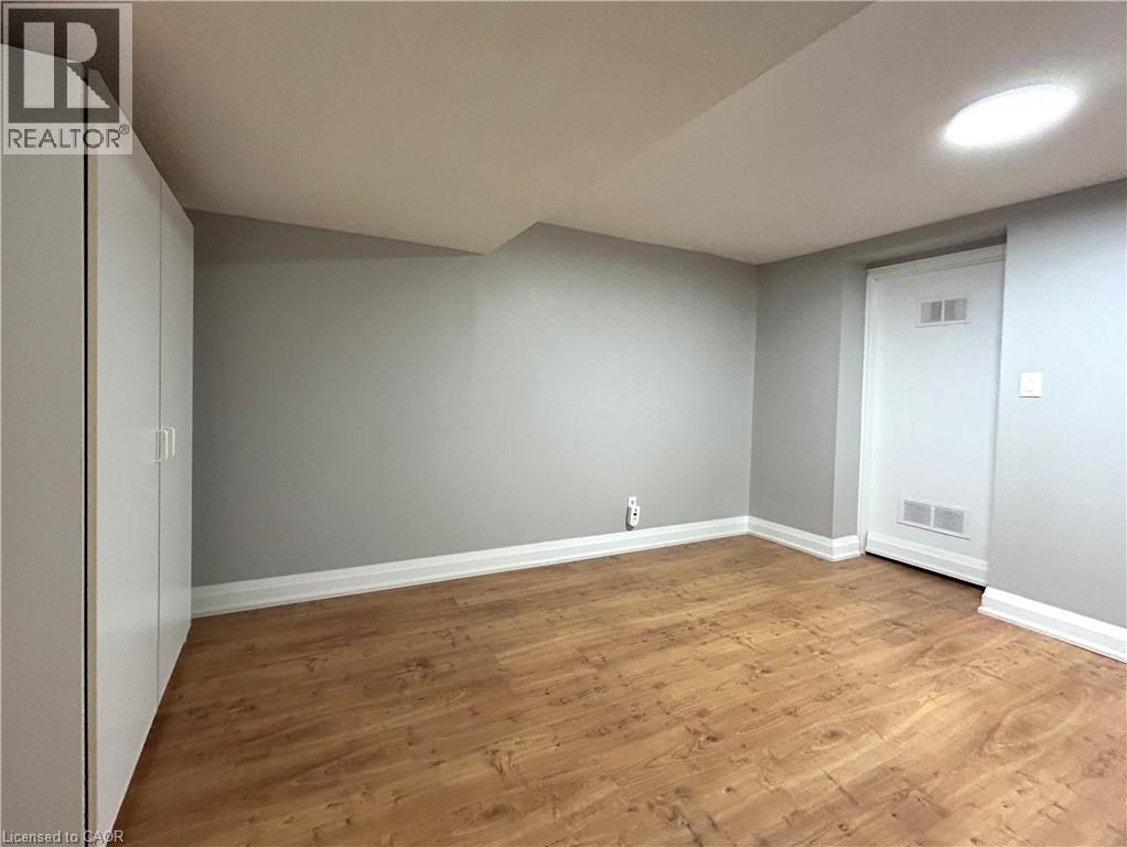4258 Longmoor Avenue Unit# Lower, Burlington, Ontario  L7L 4Z9 - Photo 14 - 40833478