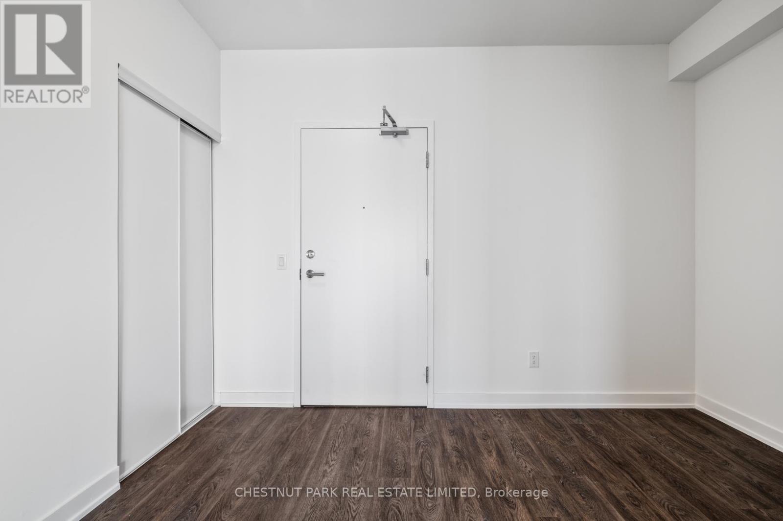 1222 - 2 David Eyer Road, Richmond Hill, Ontario  L4S 0N5 - Photo 2 - N13175478