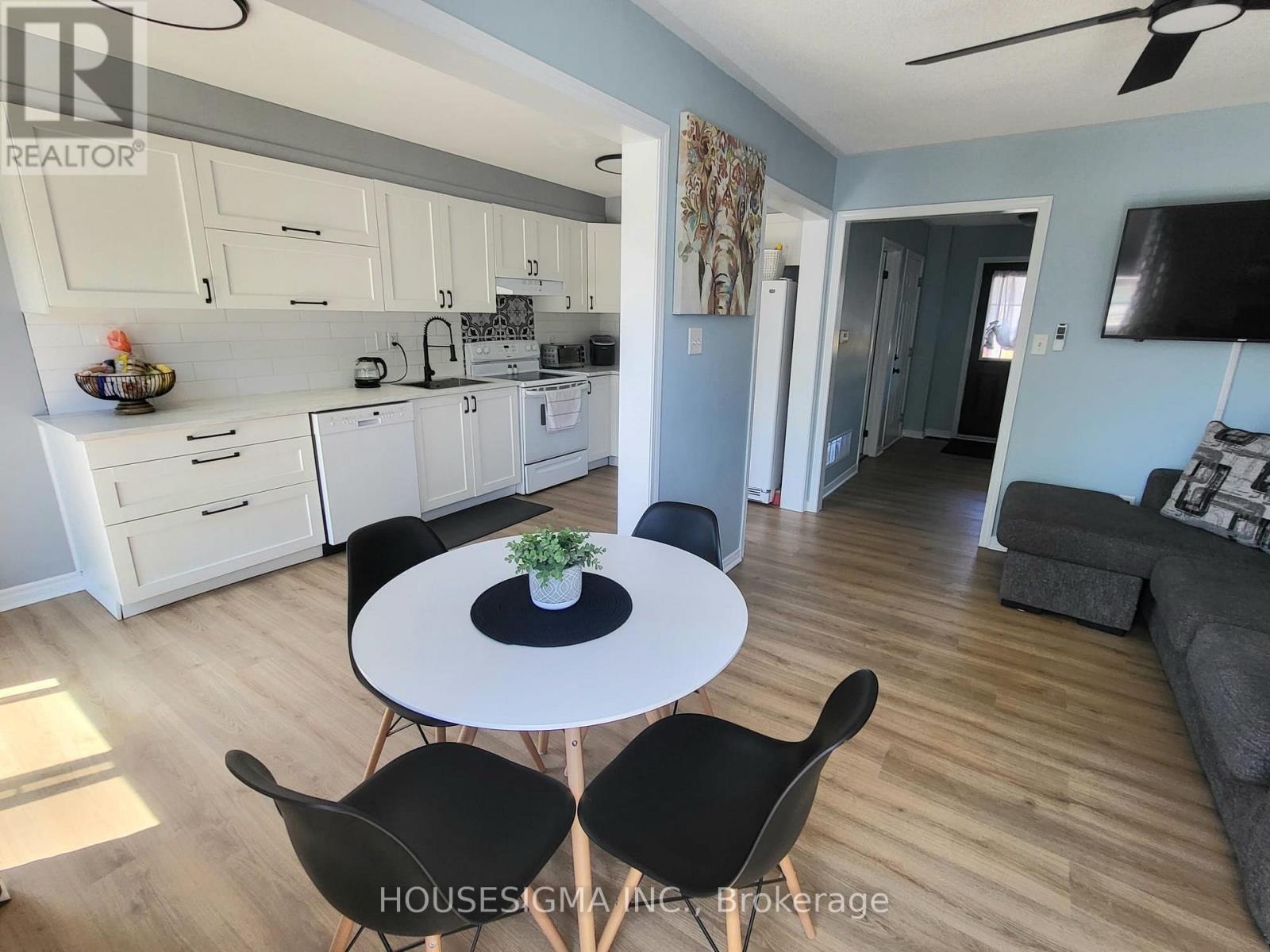 58 Lookout Street, Essa, Ontario  L0M 1B4 - Photo 4 - N13175688