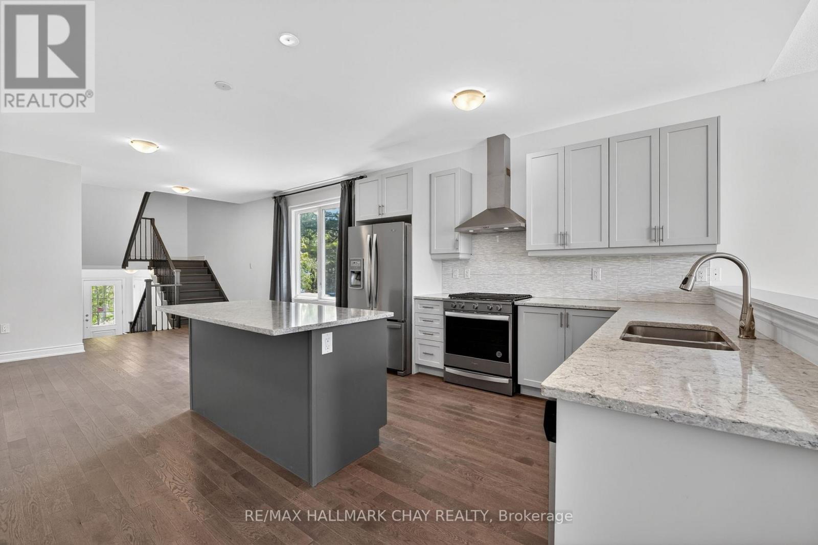 20 62 Street S, Wasaga Beach, Ontario  L9Z 1V4 - Photo 12 - S13175528