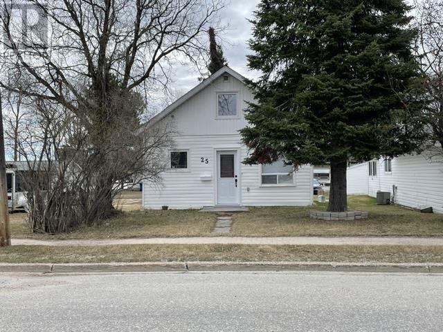 25 Casimir Ave, Dryden, Ontario  P8N 2G8 - Photo 1 - TB2601097