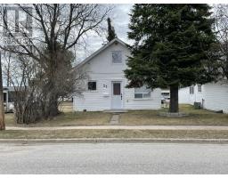 25 Casimir AVE, Dryden, Ontario