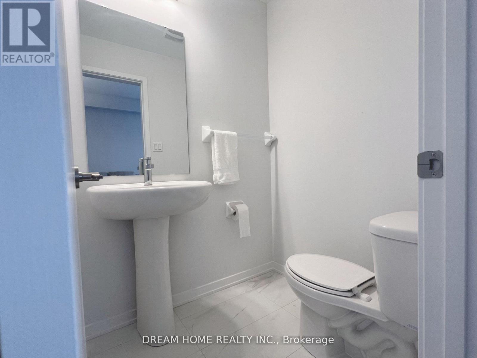 161 - 20 Lloyd Janes Lane, Toronto, Ontario  M8V 0J5 - Photo 5 - W13175426