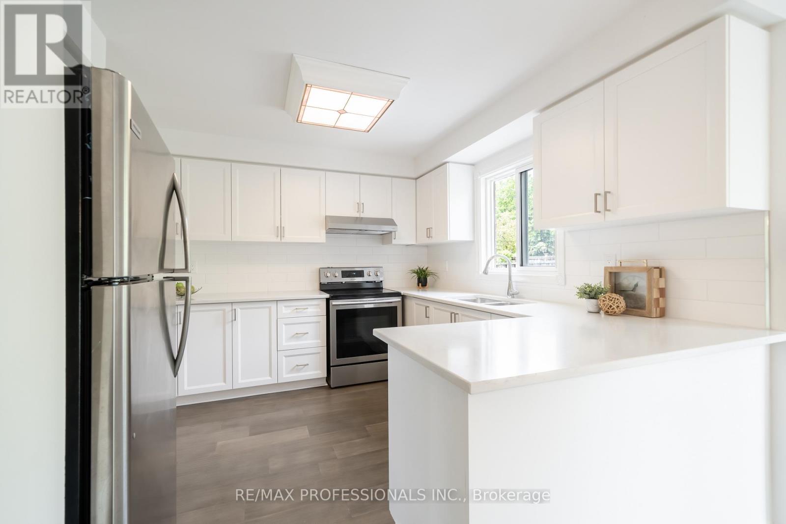 5154 Sunray Drive, Mississauga, Ontario  L5R 2V3 - Photo 8 - W13175446