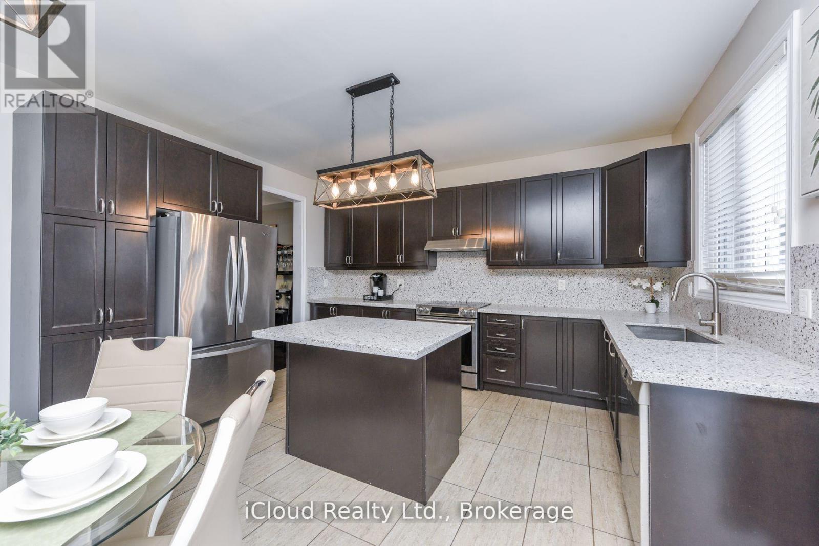 60 Valleyway Drive, Brampton, Ontario  L6X 5G1 - Photo 16 - W13175452