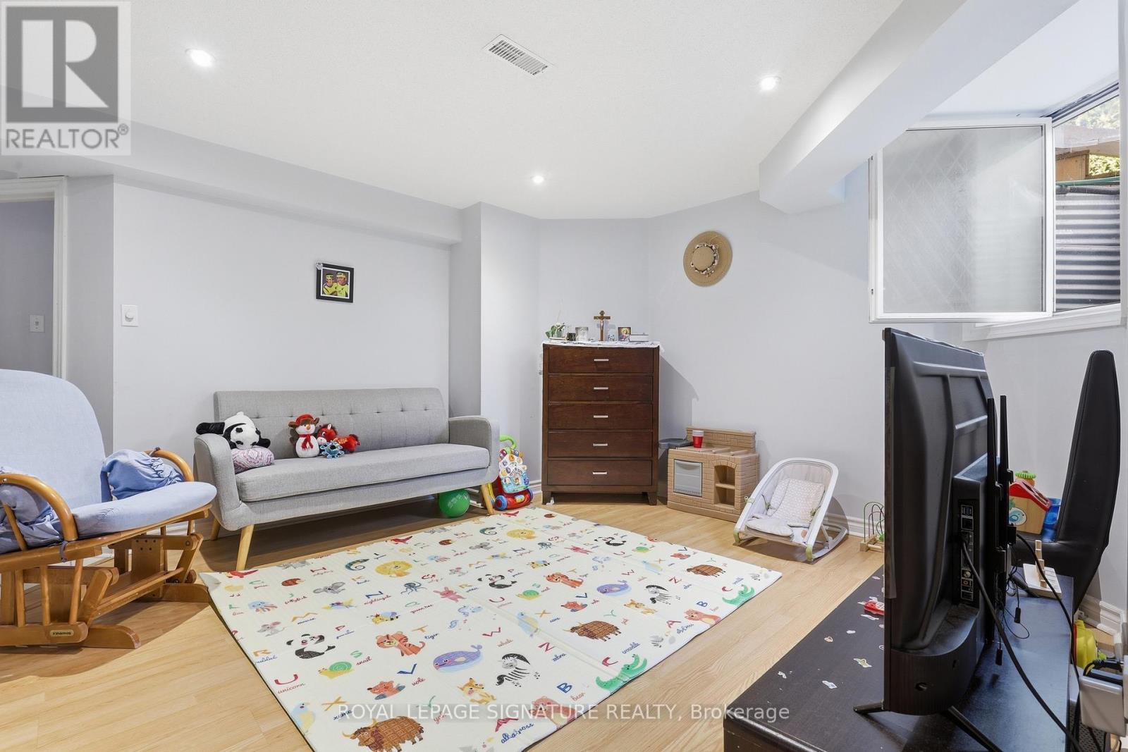 Bsmt - 3179 Polo Place, Mississauga, Ontario  L5M 6K9 - Photo 7 - W13175560
