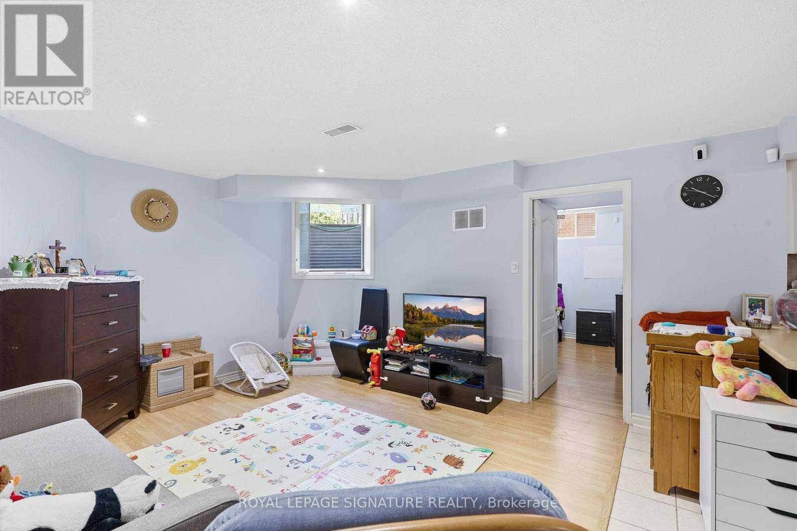 Bsmt - 3179 Polo Place, Mississauga, Ontario  L5M 6K9 - Photo 8 - W13175560