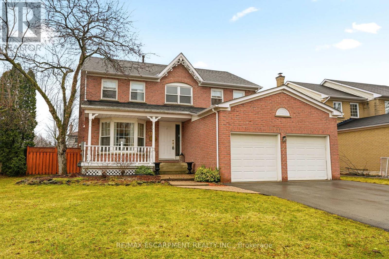 4150 Millcroft Park Drive, Burlington, Ontario  L7M 3V1 - Photo 2 - W13175564