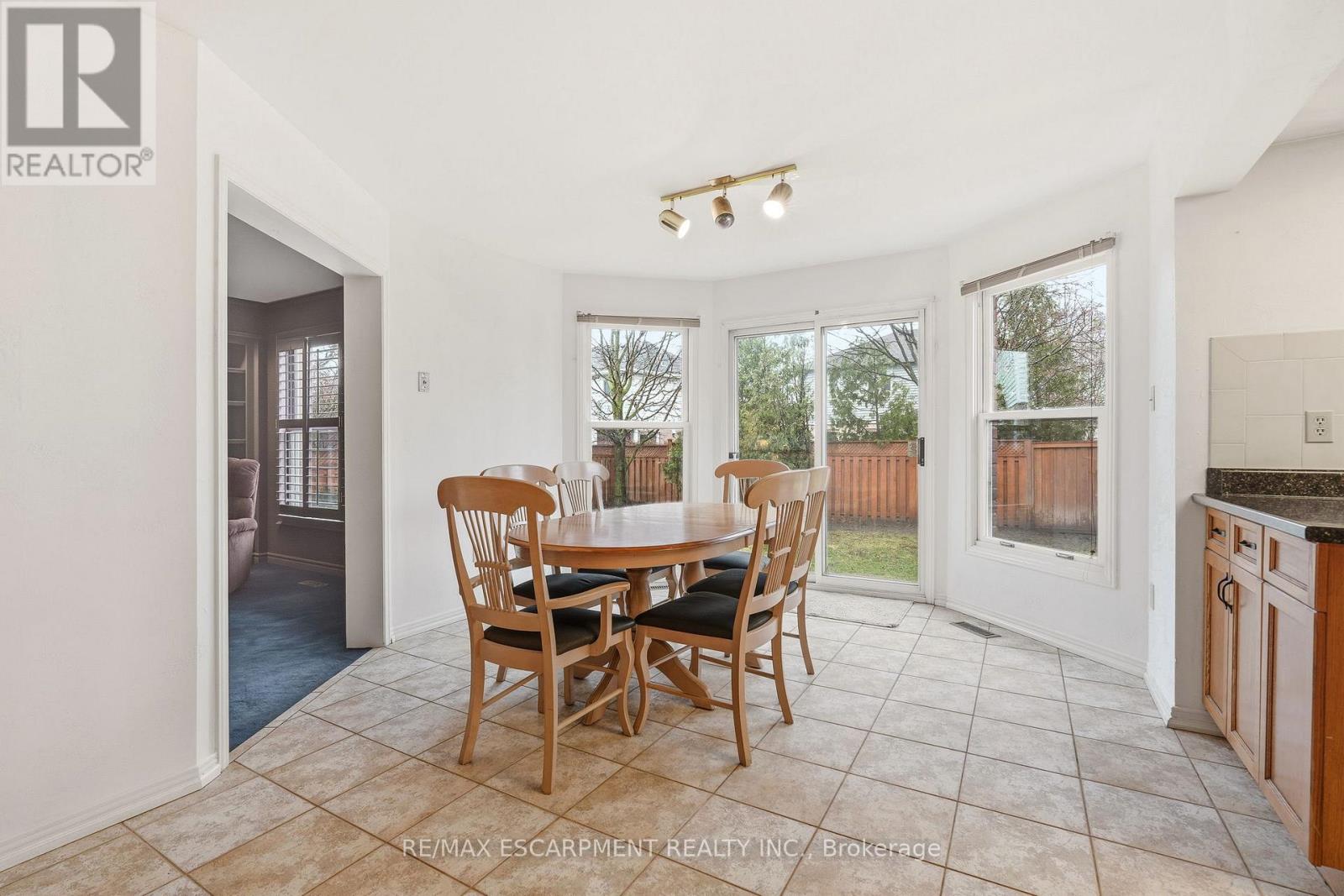 4150 Millcroft Park Drive, Burlington, Ontario  L7M 3V1 - Photo 20 - W13175564