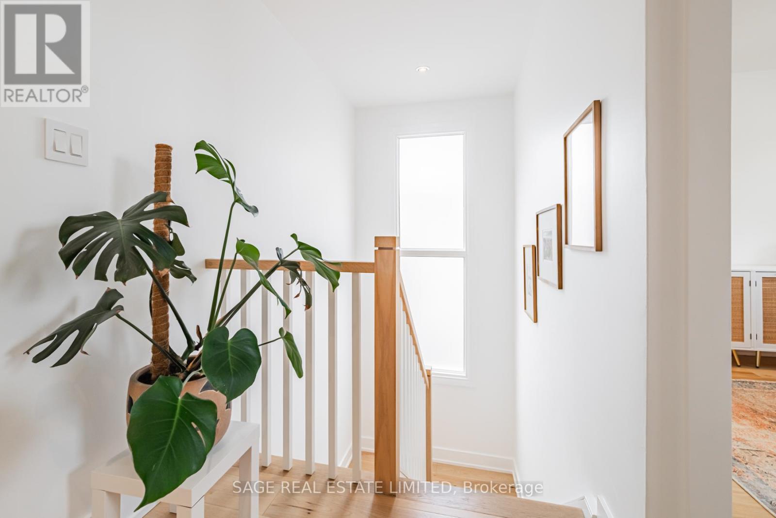 39a Uxbridge Avenue, Toronto, Ontario  M6N 2Y1 - Photo 17 - W13175604