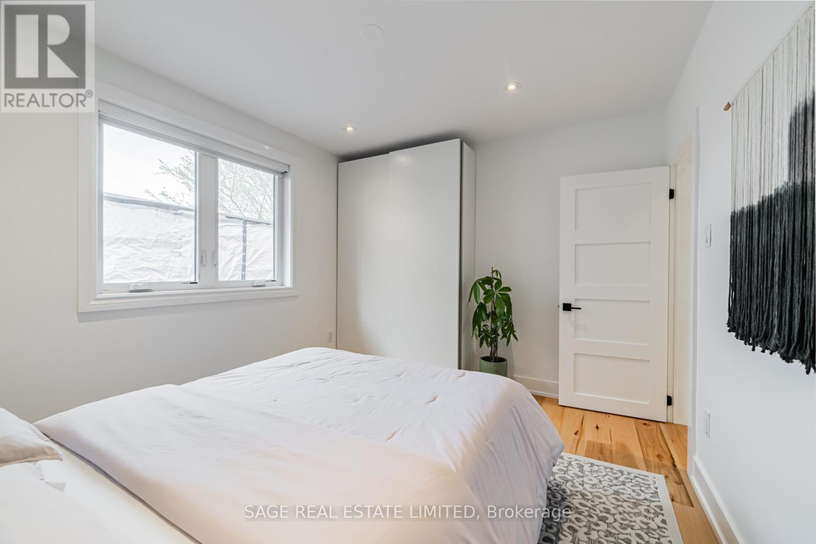 39a Uxbridge Avenue, Toronto, Ontario  M6N 2Y1 - Photo 23 - W13175604