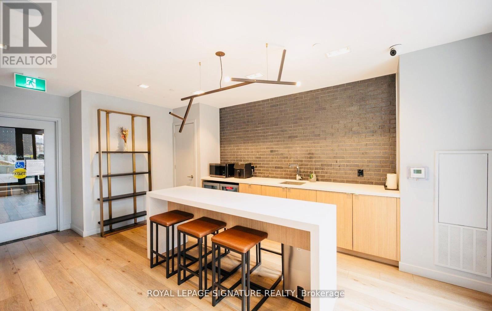 411 - 7 Smith Crescent, Toronto, Ontario  M8Z 0G3 - Photo 16 - W13175650