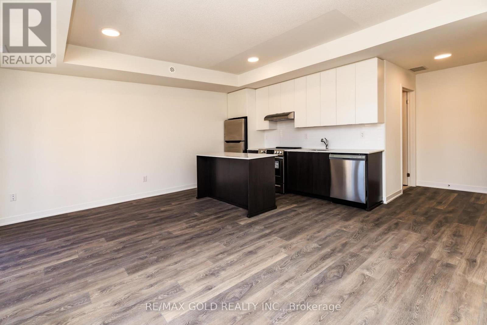 210 - 140 Canon Jackson Drive, Toronto, Ontario  M6M 0B9 - Photo 6 - W13175660