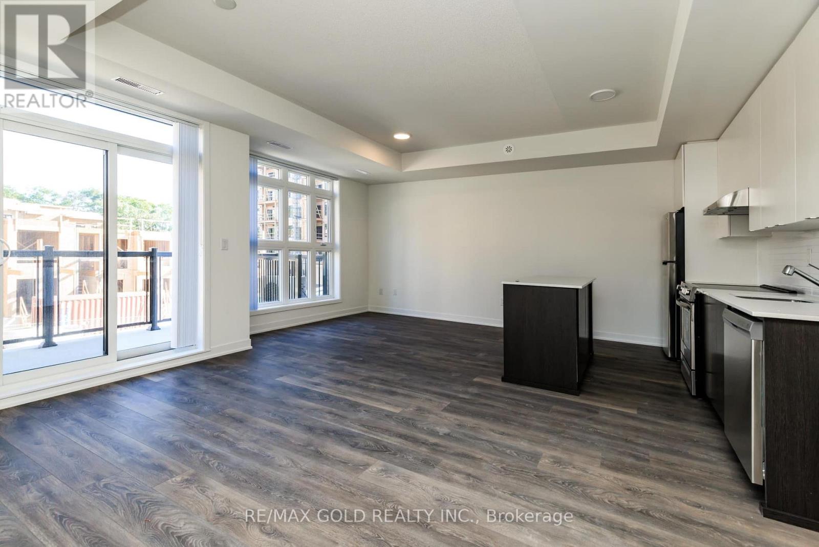 210 - 140 Canon Jackson Drive, Toronto, Ontario  M6M 0B9 - Photo 7 - W13175660