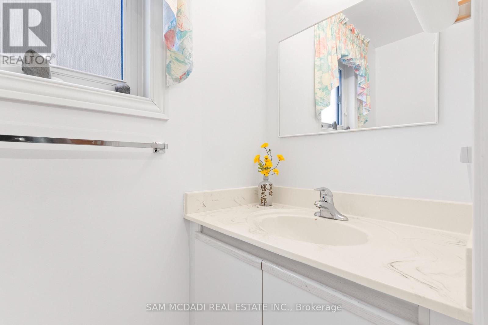 4461 Gladebrook Crescent, Mississauga, Ontario  L5V 1E4 - Photo 14 - W13175670