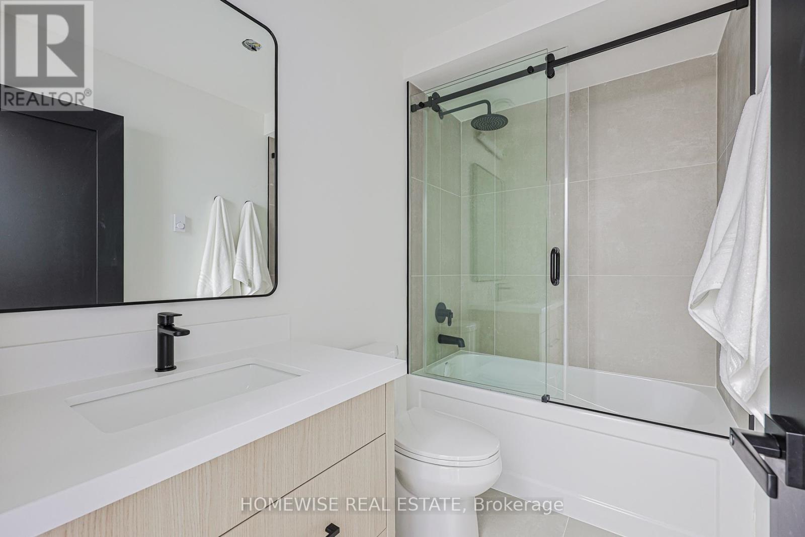 2 - 159 Locksley Avenue, Toronto, Ontario  M6B 3N6 - Photo 11 - W13175692