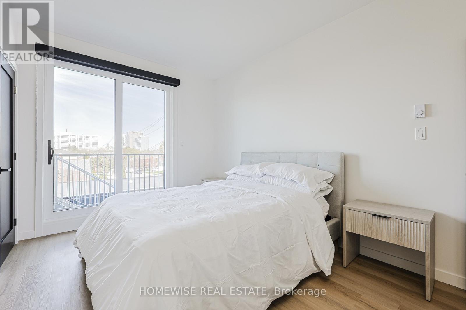 2 - 159 Locksley Avenue, Toronto, Ontario  M6B 3N6 - Photo 6 - W13175692
