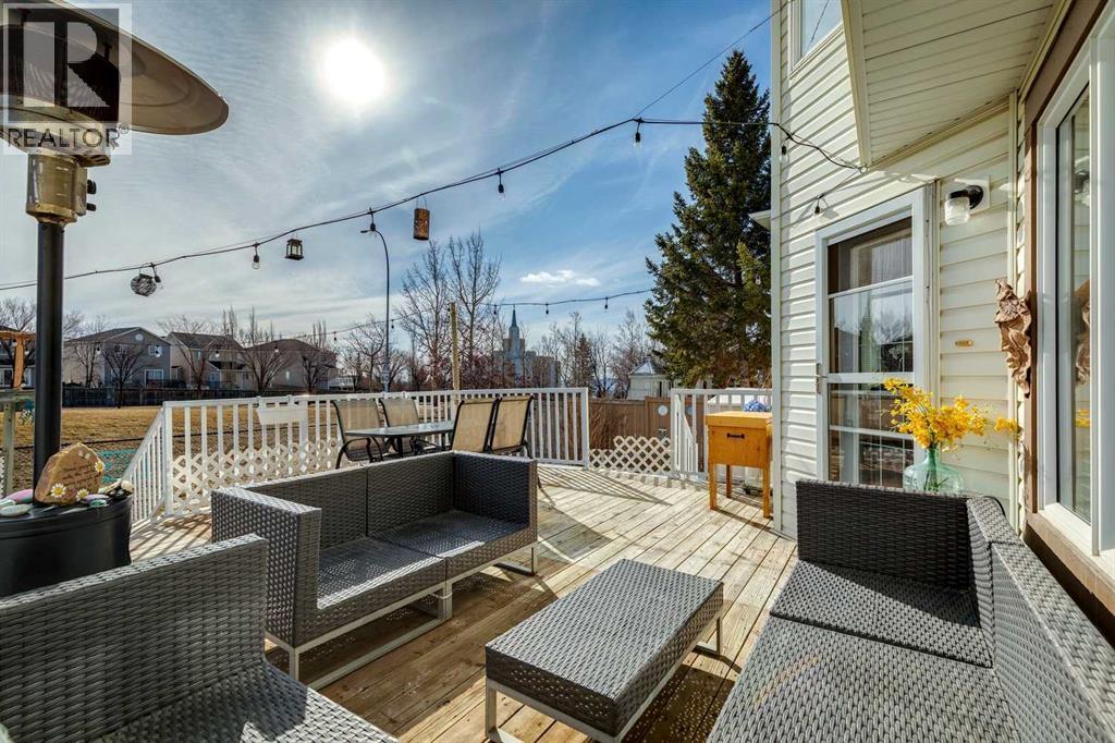 420 Rocky Ridge Bay NW, Calgary, Alberta  T3G 4H8 - Photo 44 - A2306006
