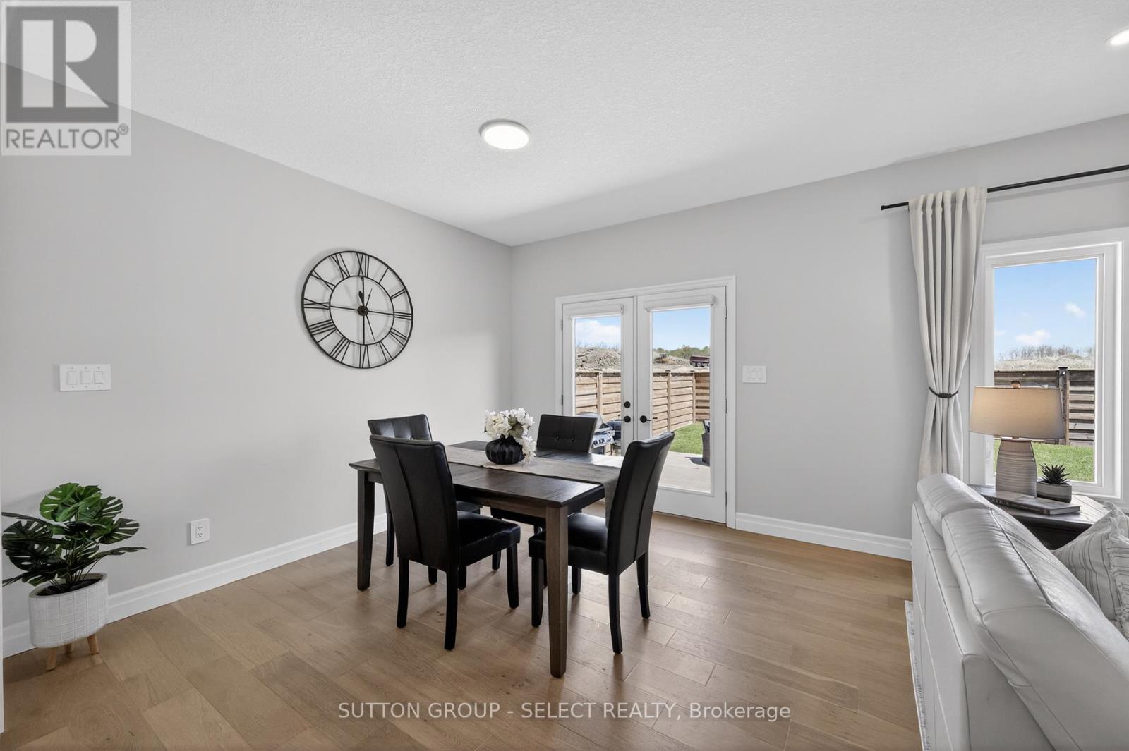 3924 Campbell Street N, London South, Ontario  N6P 0H7 - Photo 3 - X13175776