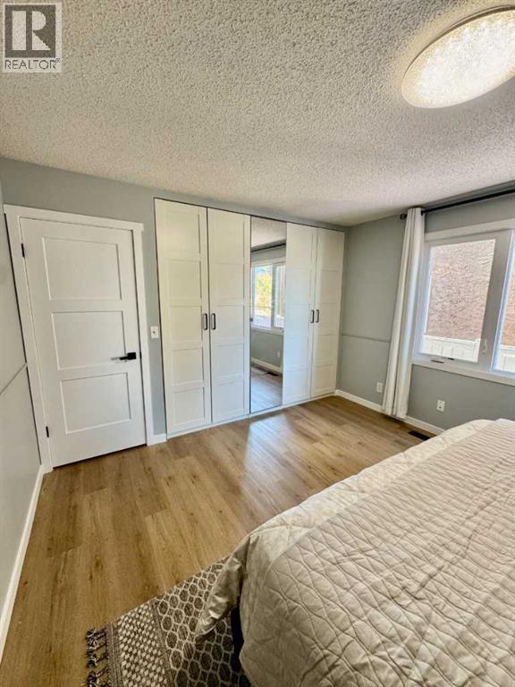 16 Woodfield Court SW, Calgary, Alberta  T2W 3W5 - Photo 18 - A2311061