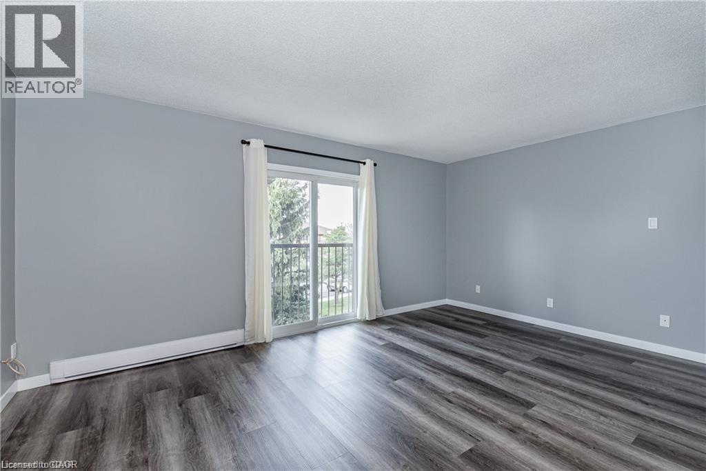 331 Northlake Drive Unit# 8, Waterloo, Ontario  N2V 1Z1 - Photo 4 - 40833722