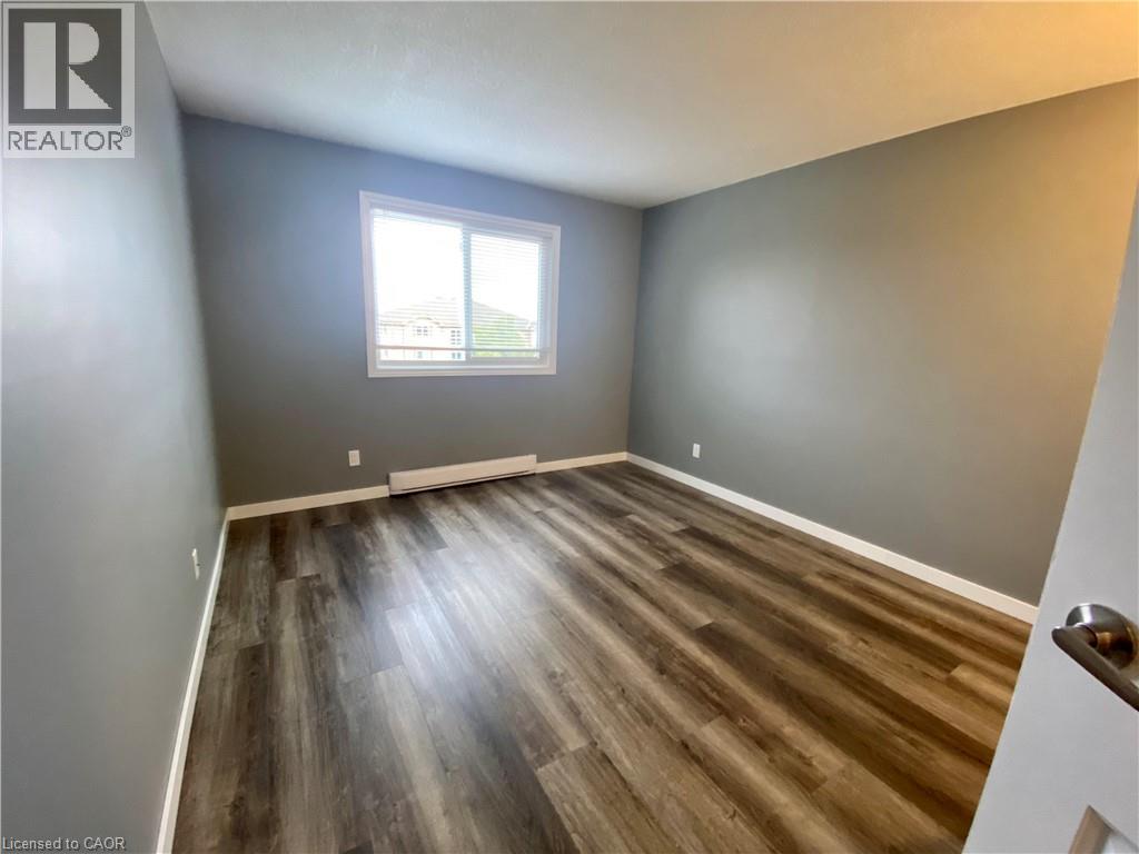 331 Northlake Drive Unit# 8, Waterloo, Ontario  N2V 1Z1 - Photo 8 - 40833722