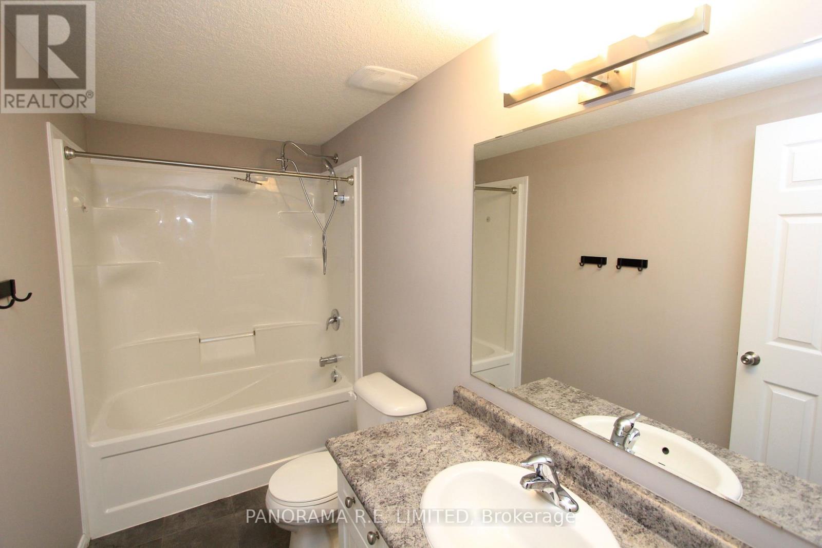 G - 243 Rachel Crescent, Kitchener, Ontario  N2R 0E2 - Photo 13 - X13175380