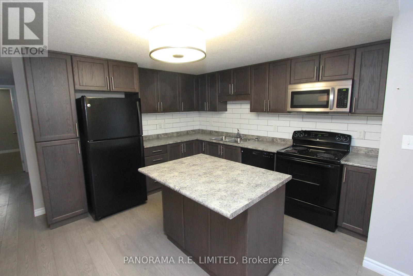 G - 243 Rachel Crescent, Kitchener, Ontario  N2R 0E2 - Photo 5 - X13175380
