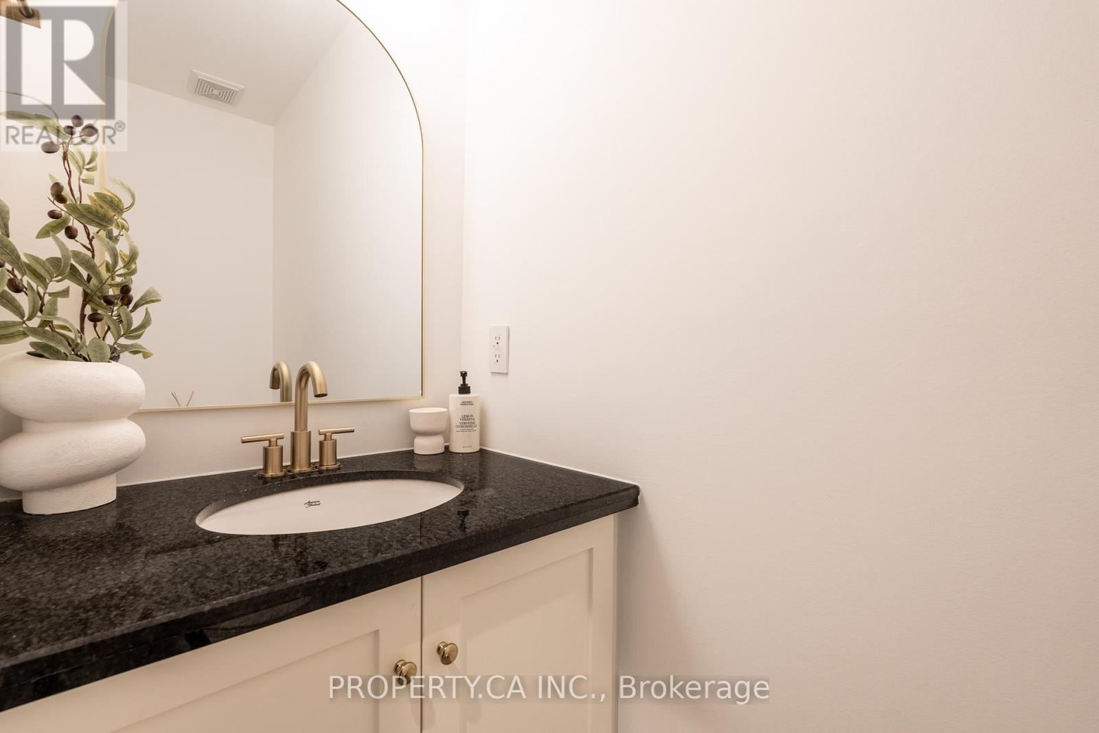 48 - 377 Glancaster Road, Hamilton, Ontario  L9G 0G4 - Photo 14 - X13175466