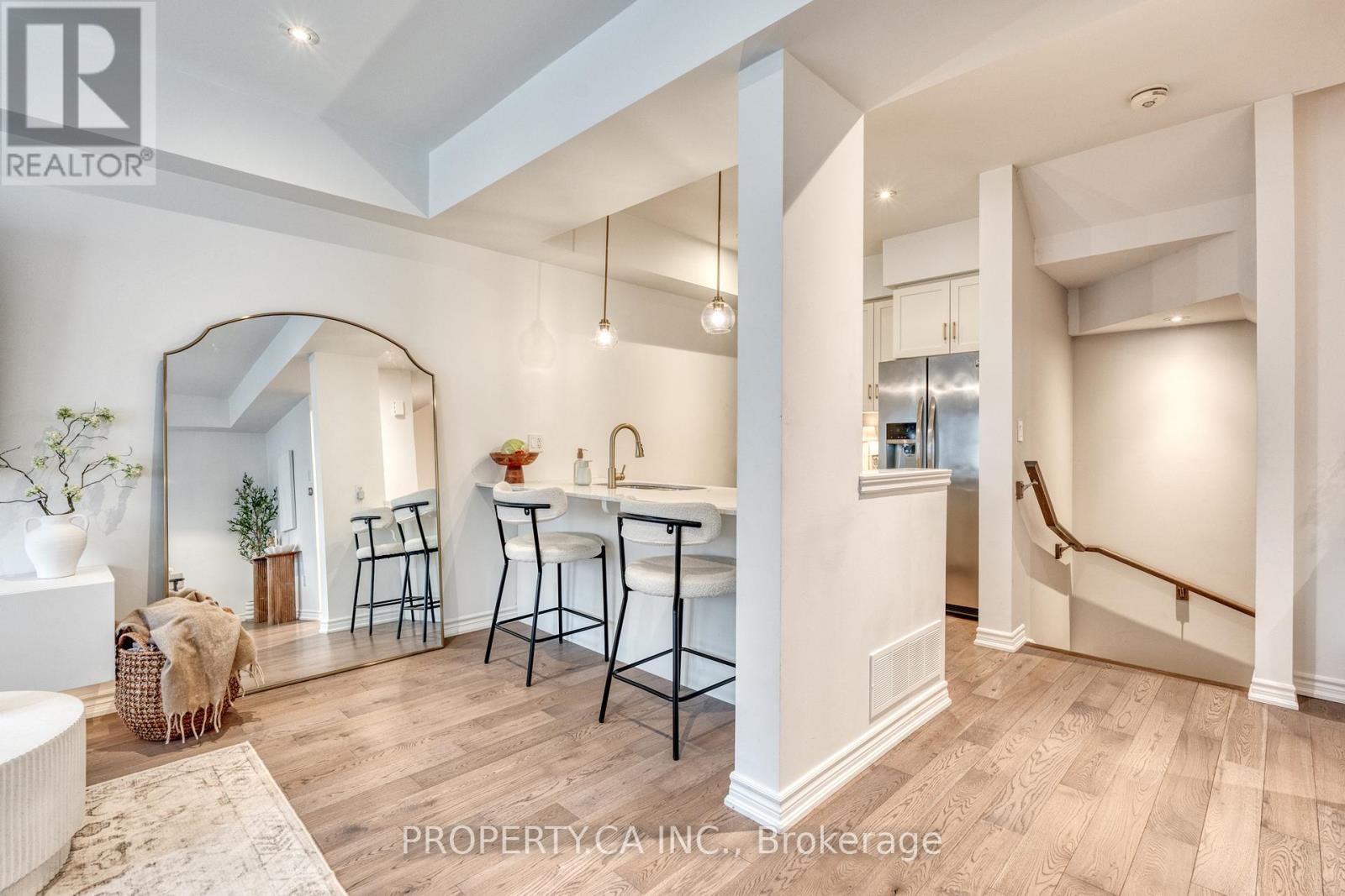 48 - 377 Glancaster Road, Hamilton, Ontario  L9G 0G4 - Photo 2 - X13175466