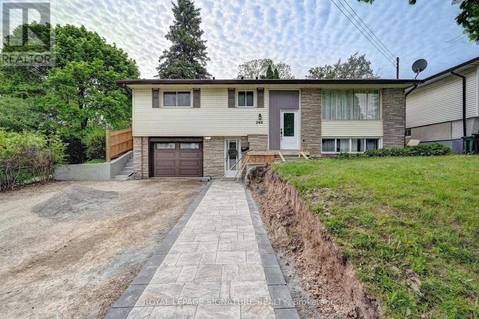 240 Stonybrook Drive, Kitchener, Ontario  N2M 4M1 - Photo 3 - X13175642