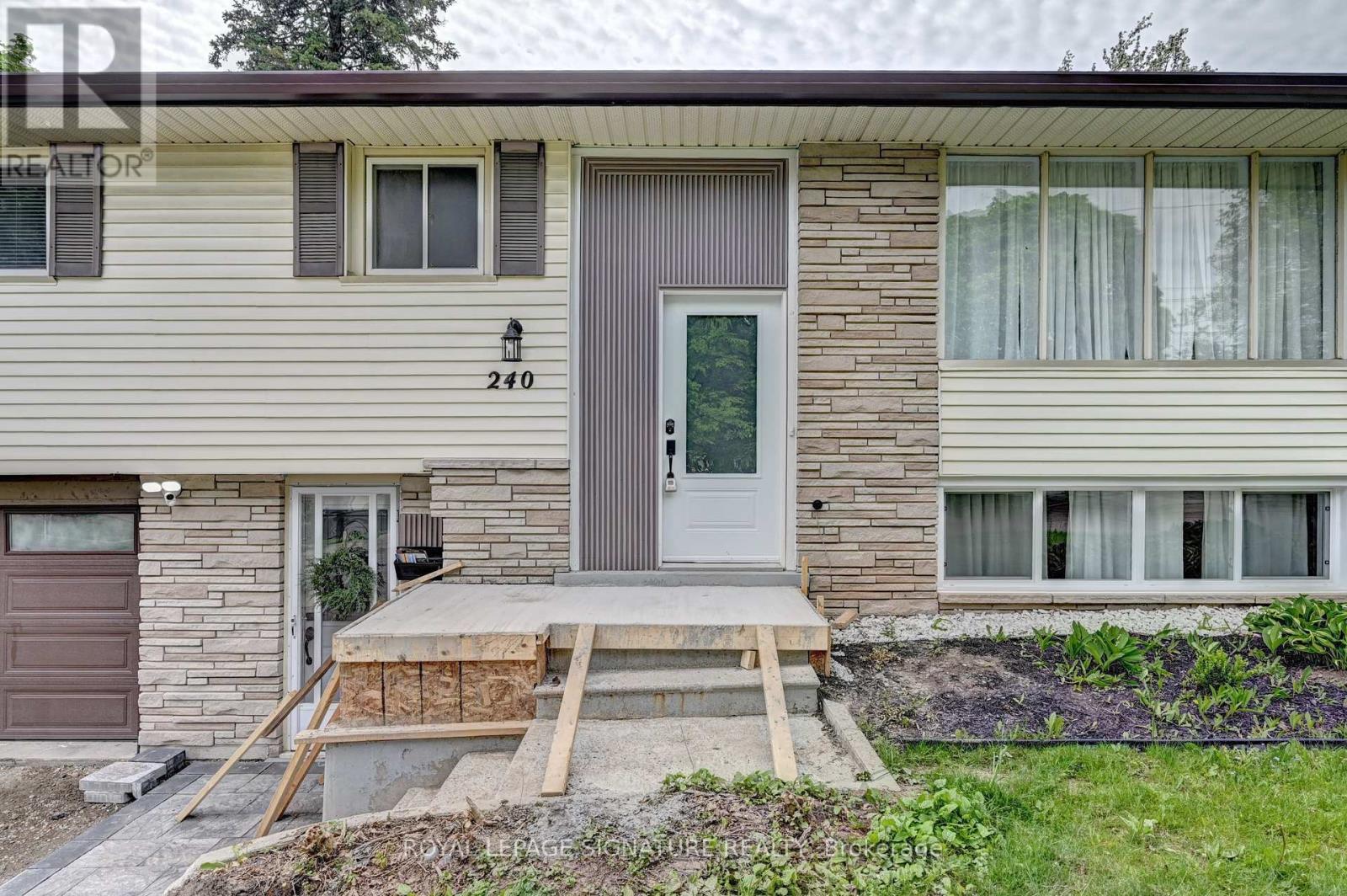 240 Stonybrook Drive, Kitchener, Ontario  N2M 4M1 - Photo 5 - X13175642