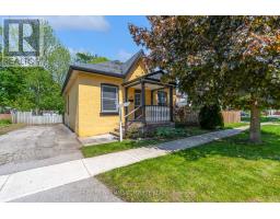 110 OAK STREET, Brantford, Ontario