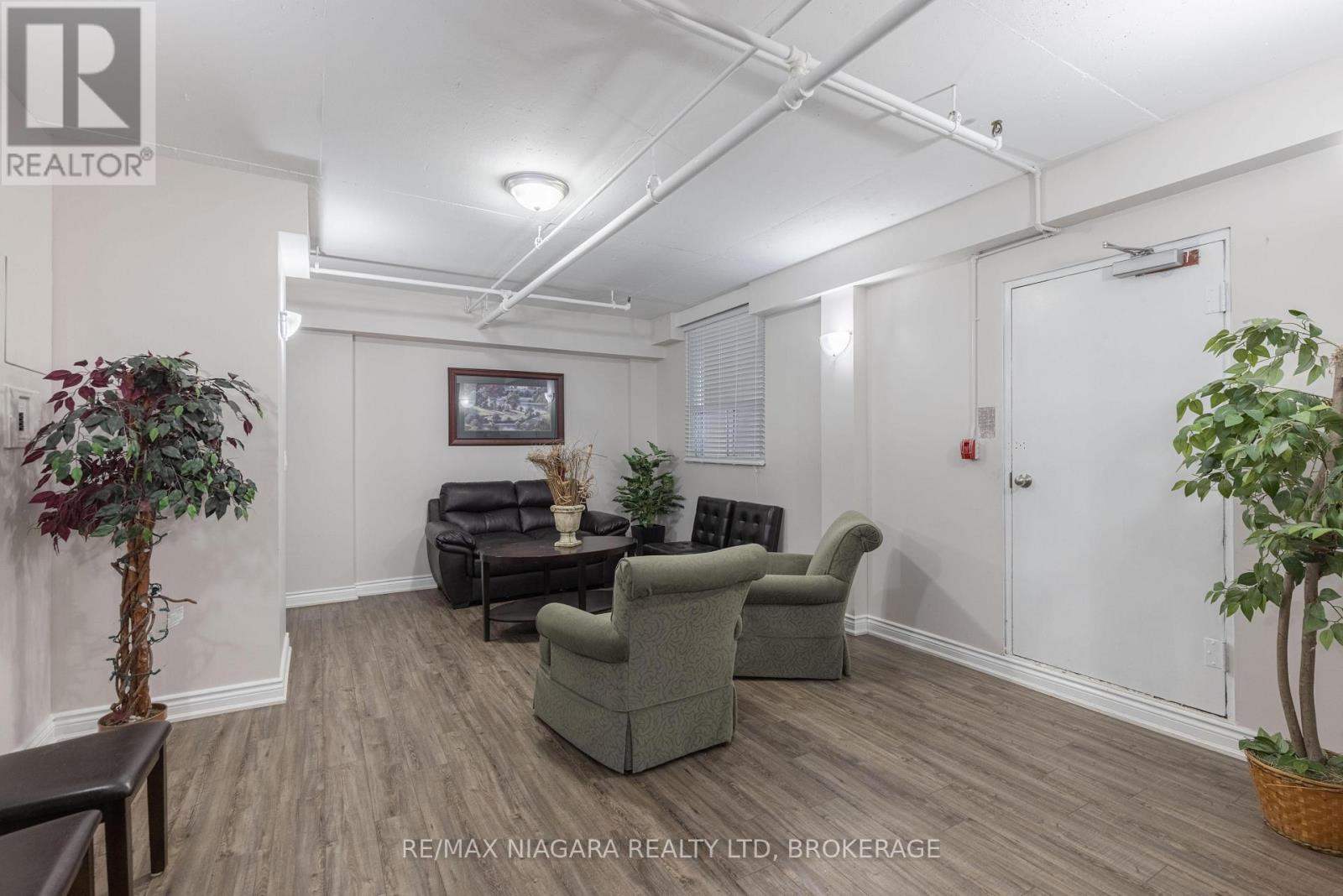 209 - 6390 Huggins Street, Niagara Falls, Ontario  L2J 1H1 - Photo 18 - X13175774