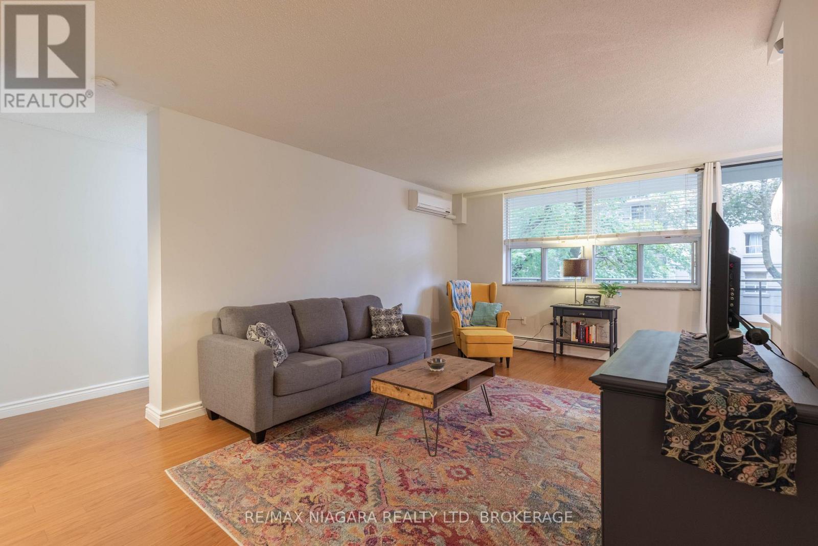 209 - 6390 Huggins Street, Niagara Falls, Ontario  L2J 1H1 - Photo 4 - X13175774