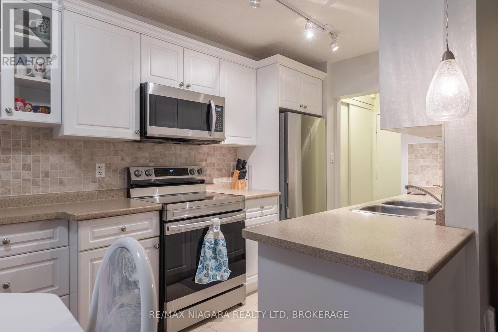 209 - 6390 Huggins Street, Niagara Falls, Ontario  L2J 1H1 - Photo 9 - X13175774