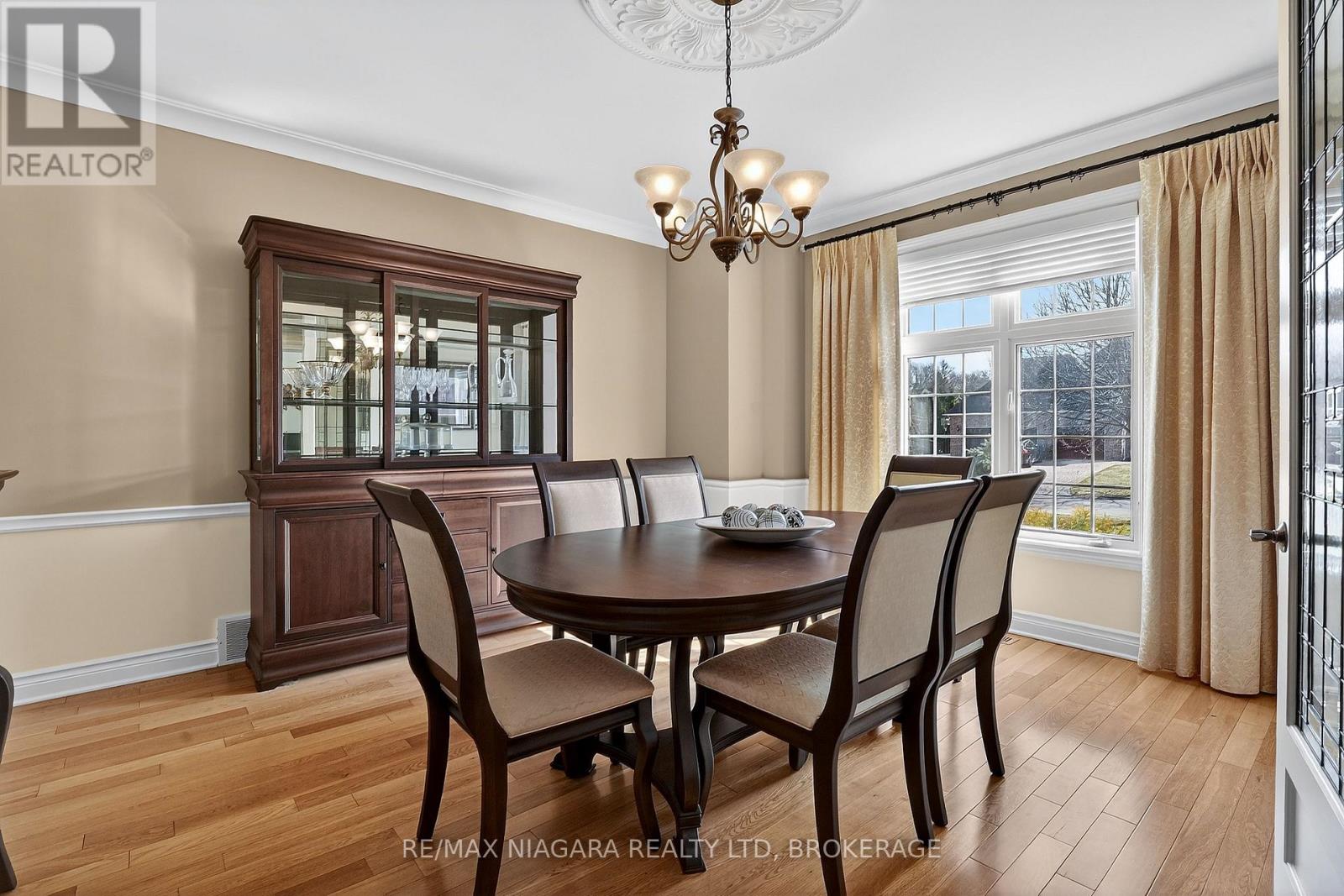 6775 Domenic Crescent, Niagara Falls, Ontario  L2J 4L5 - Photo 8 - X13175576