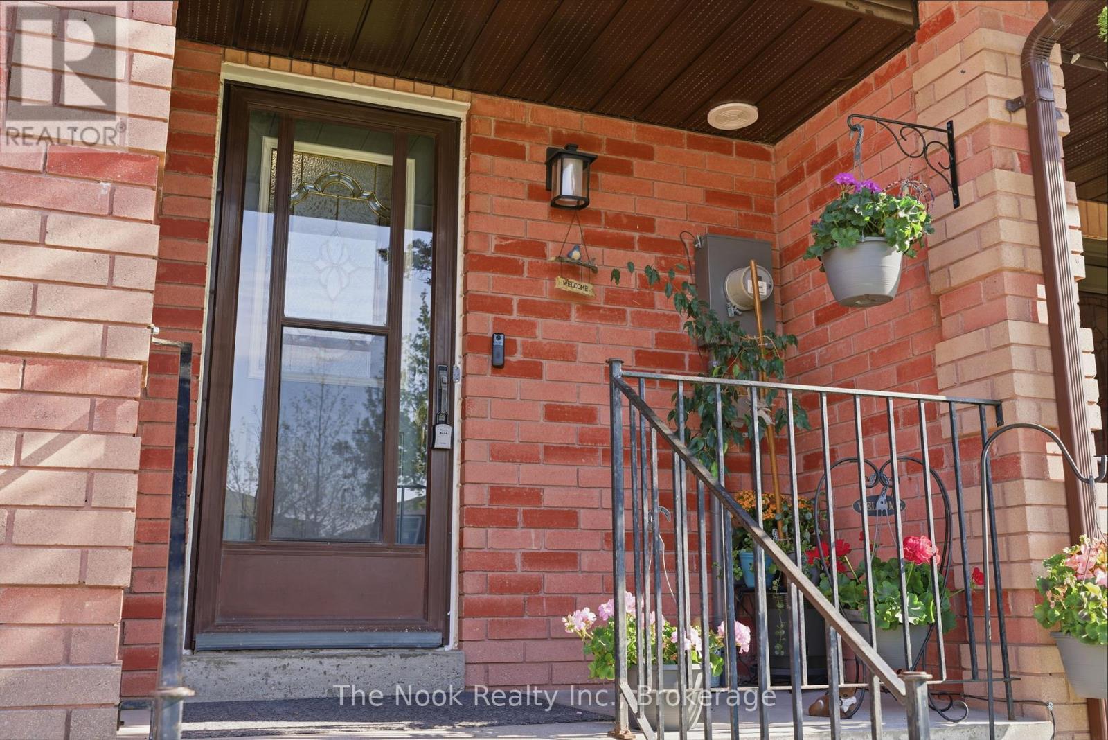 15 Chance Court, Clarington, Ontario  L1C 4S4 - Photo 3 - E13175760