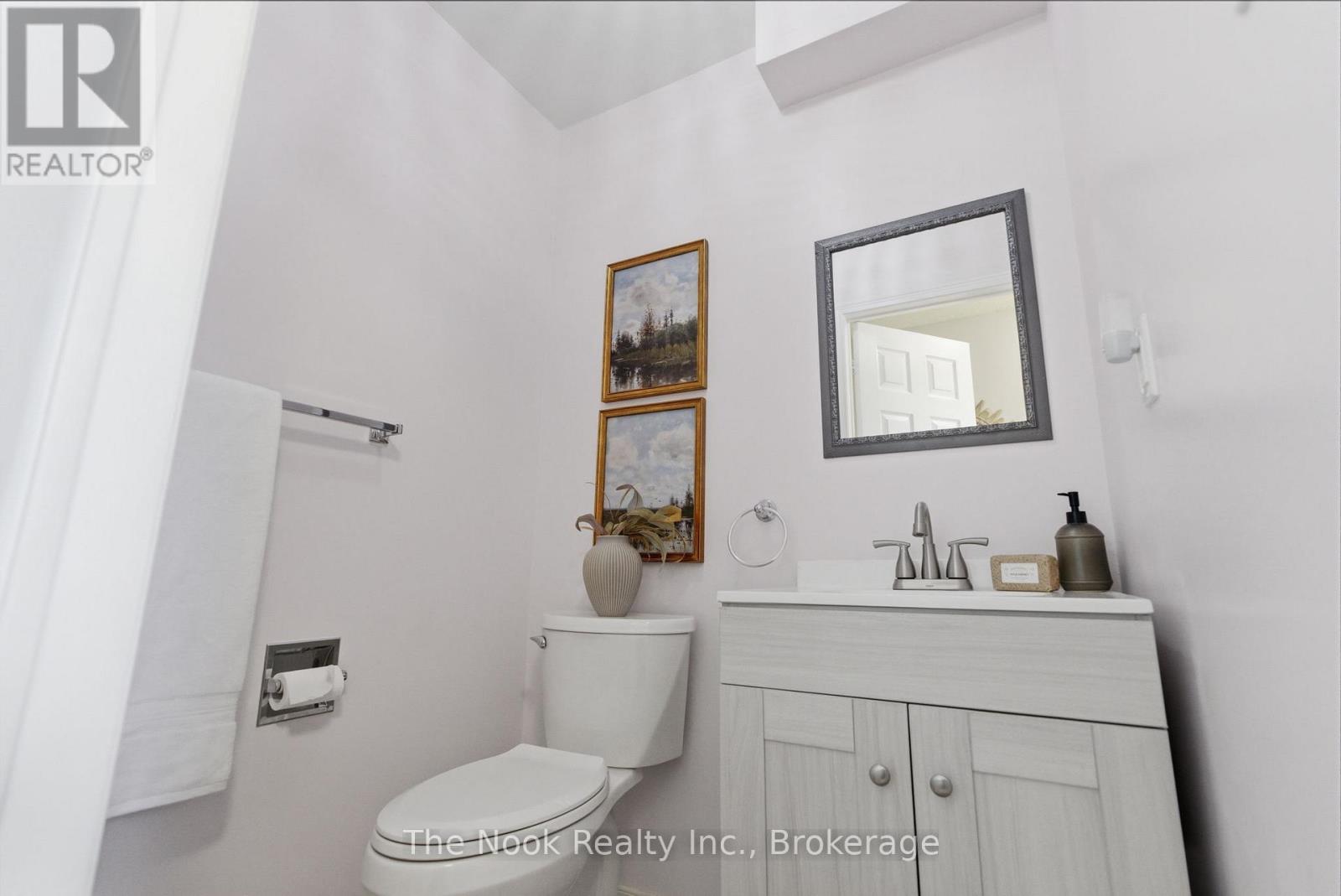 15 Chance Court, Clarington, Ontario  L1C 4S4 - Photo 6 - E13175760