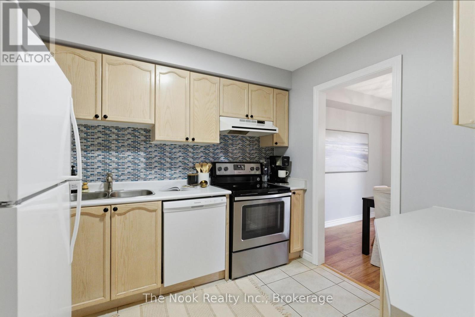 15 Chance Court, Clarington, Ontario  L1C 4S4 - Photo 7 - E13175760