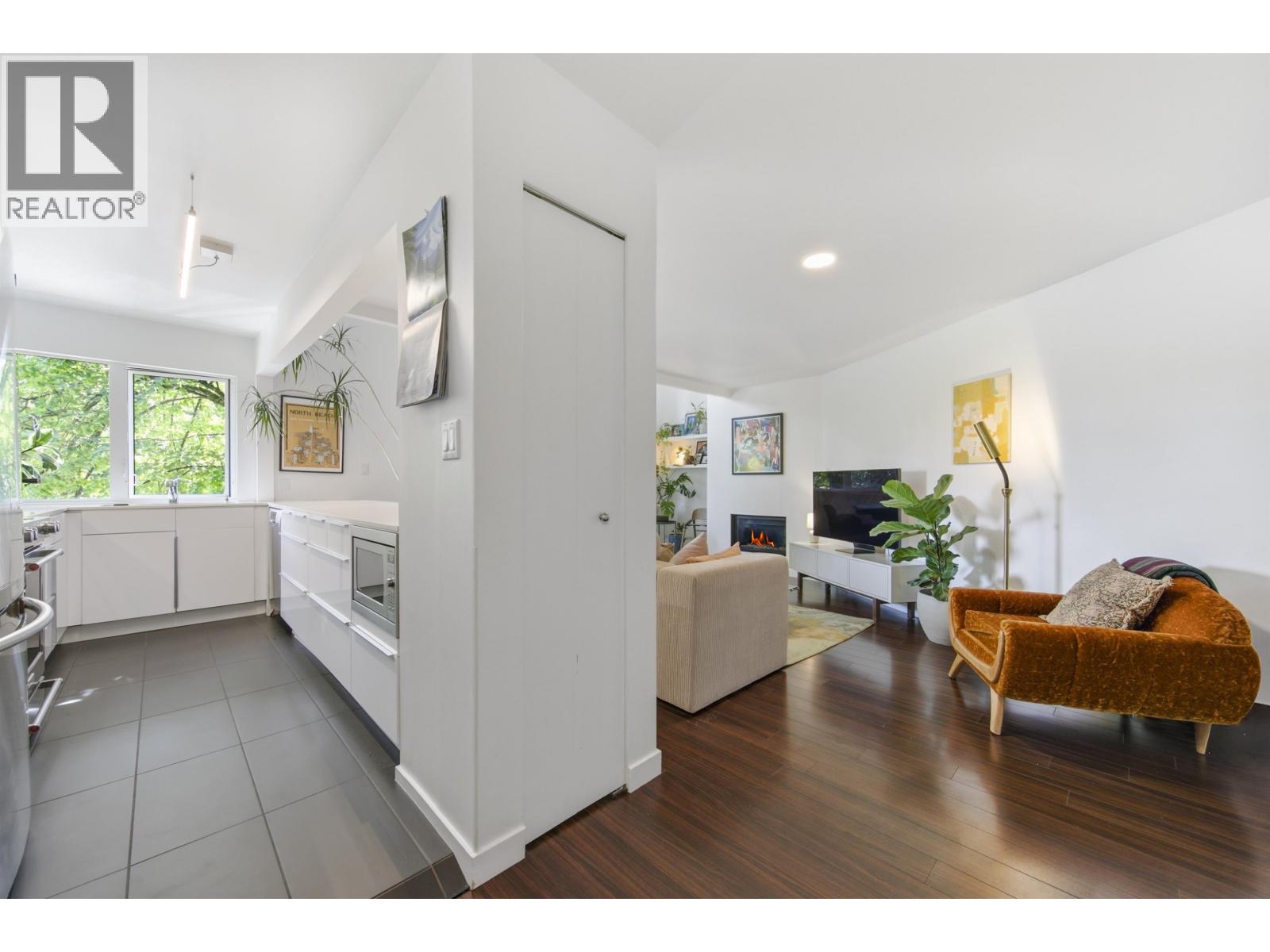 201 3465 Glen Drive, Vancouver, British Columbia  V5V 4S5 - Photo 16 - R3128001