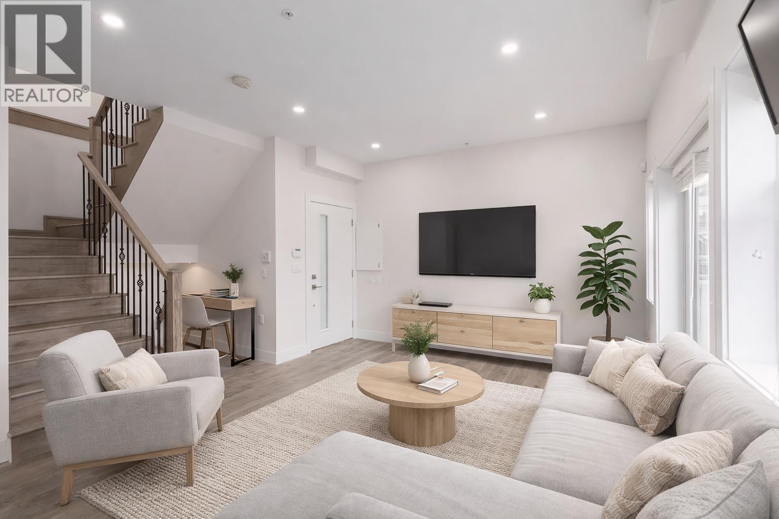 2255 E 35th Avenue, Vancouver, British Columbia  V5P 1C1 - Photo 13 - R3128040