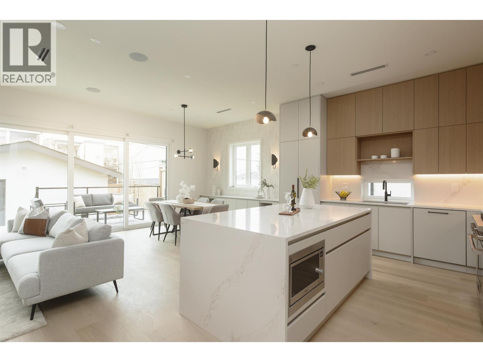 2 735 E 10th Avenue, Vancouver, British Columbia  V5T 2A8 - Photo 4 - R3111964