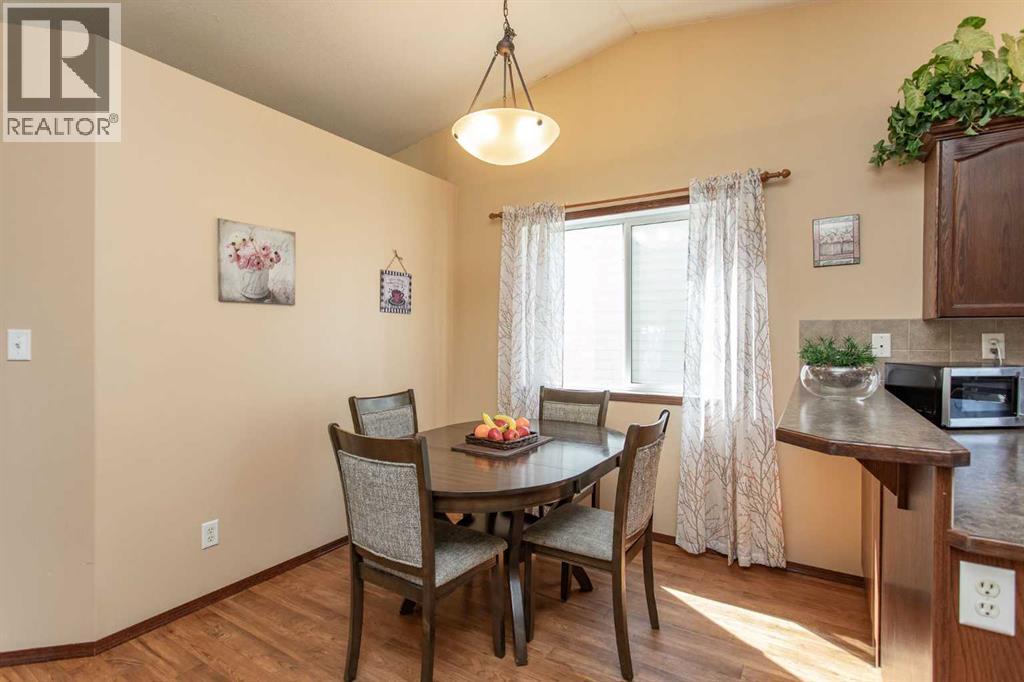 143 Inkster Close, Red Deer, Alberta  T4R 0A8 - Photo 9 - A2312504