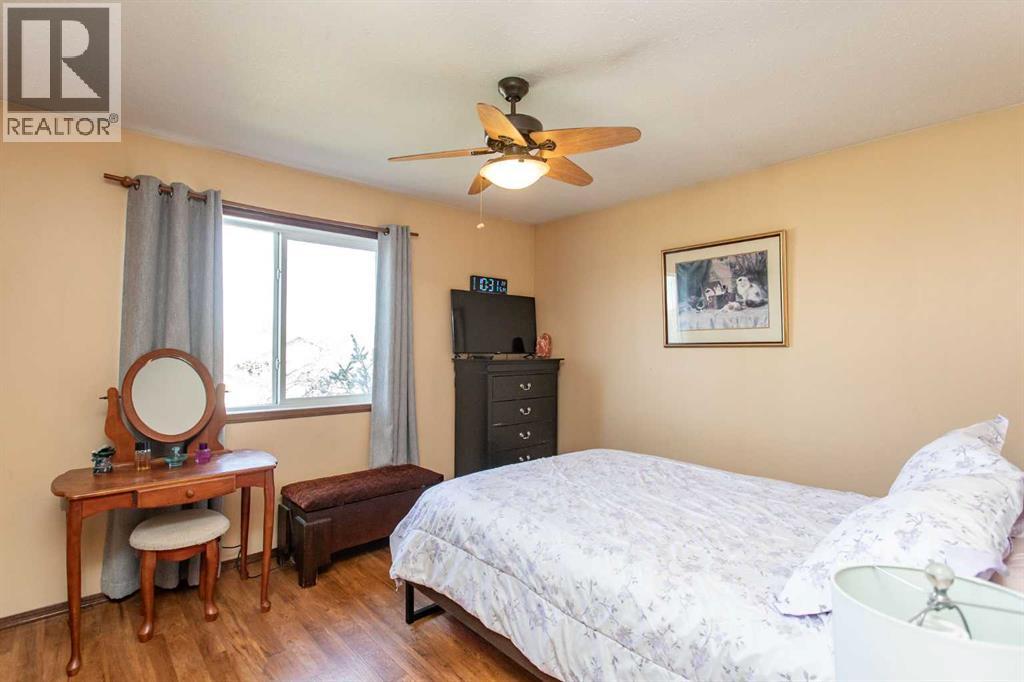 143 Inkster Close, Red Deer, Alberta  T4R 0A8 - Photo 11 - A2312504