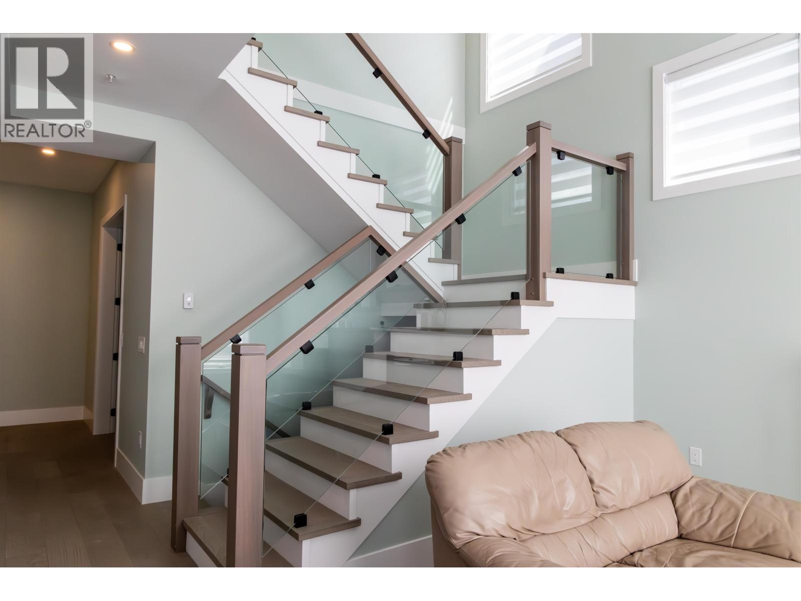 1244 Pitt River Road, Port Coquitlam, British Columbia  V3C 1N5 - Photo 15 - R3127270