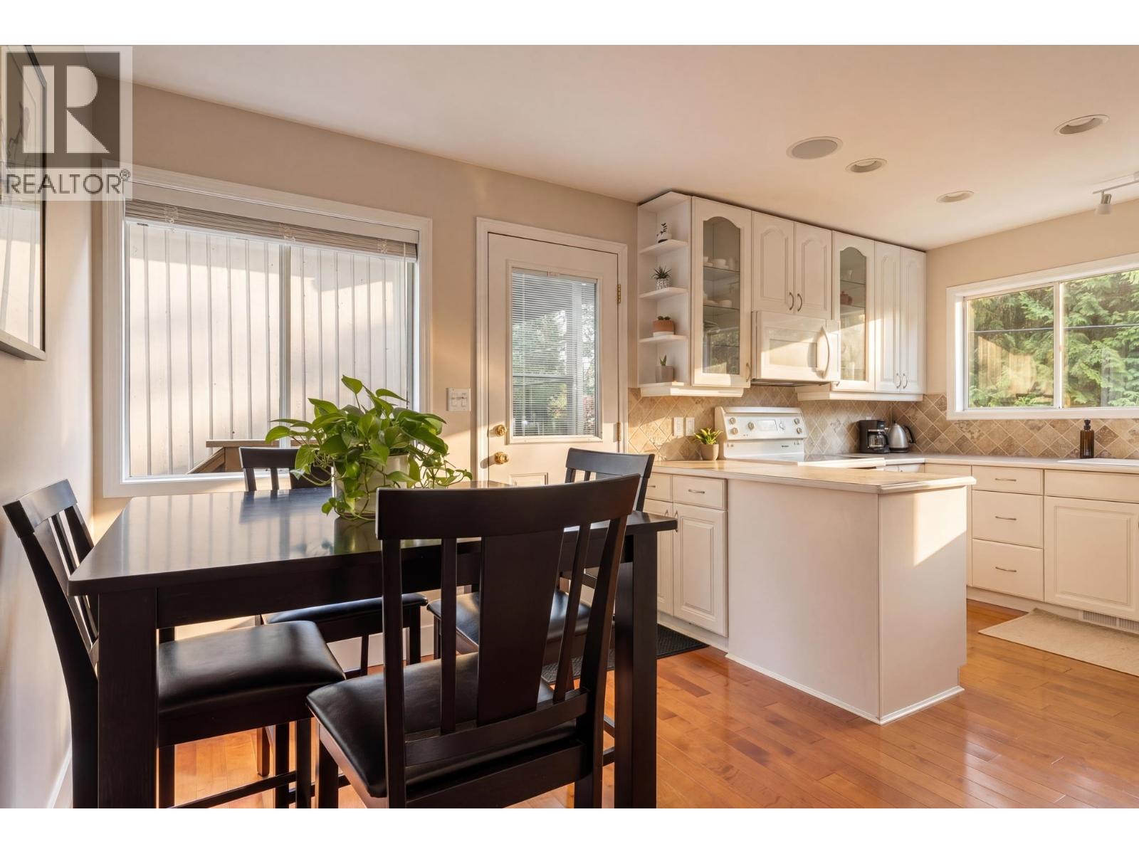 676 Wellington Drive, North Vancouver, British Columbia  V7K 1K7 - Photo 13 - R3127998